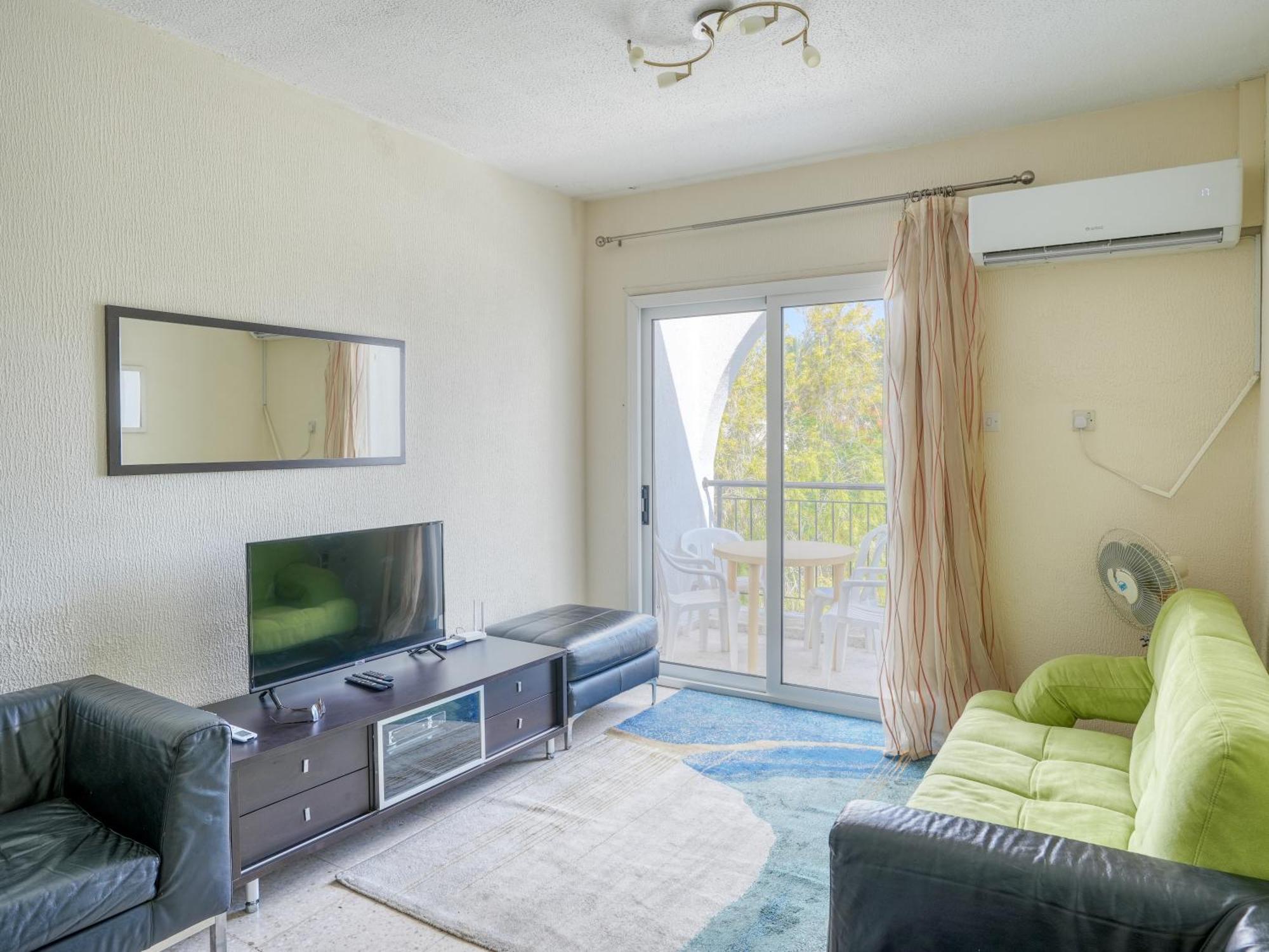 Resitour - Paphos Gardens Apartment Bagian luar foto
